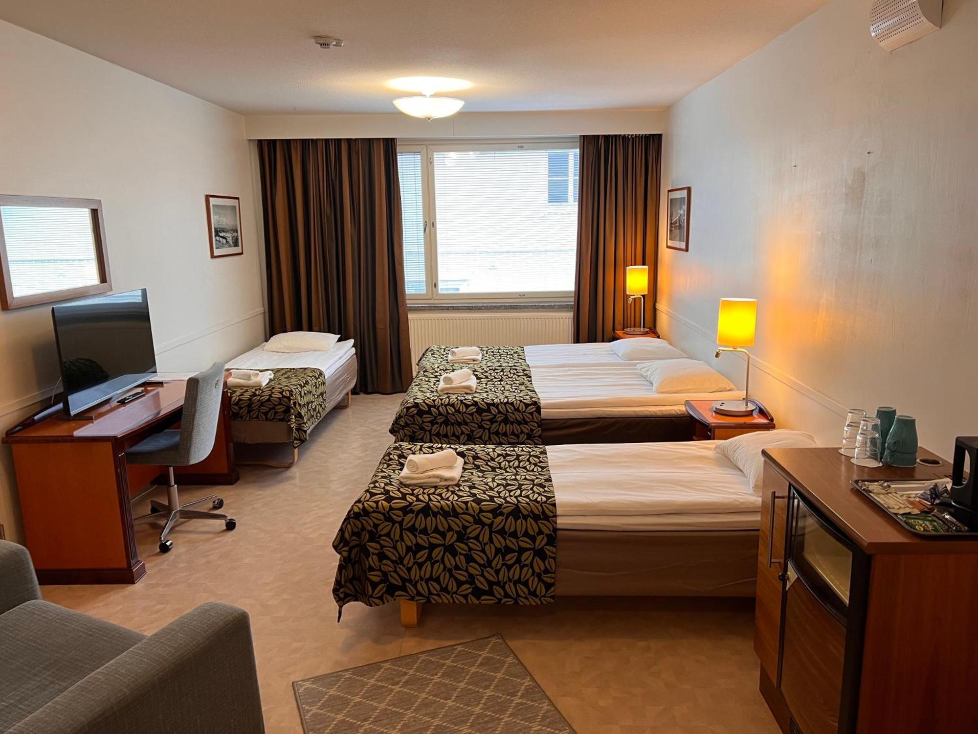 Budget Hotel Easystay Porvoo Bagian luar foto