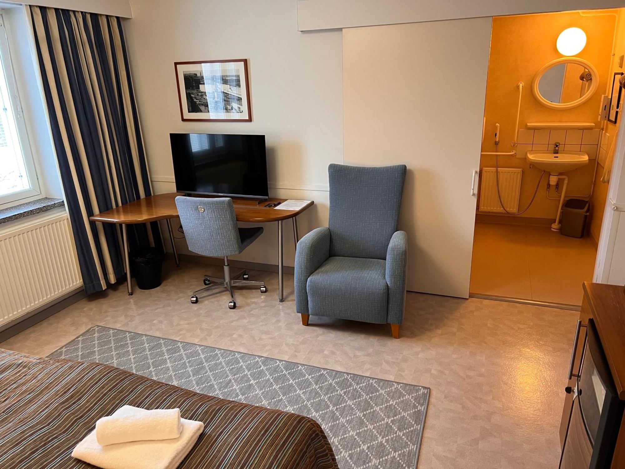 Budget Hotel Easystay Porvoo Bagian luar foto